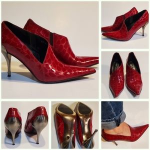 Donald Pliner red croc bootie size 9.5